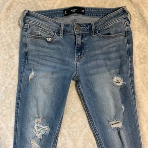 Hollister Crop Low Rise Jeans